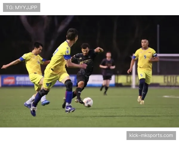 哥伦比亚队激战展现团结精神 竞争力显著提升