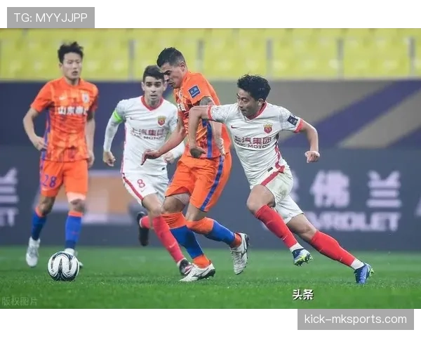 山东泰山队在足协杯决赛中表现稳健，成功夺冠值得关注